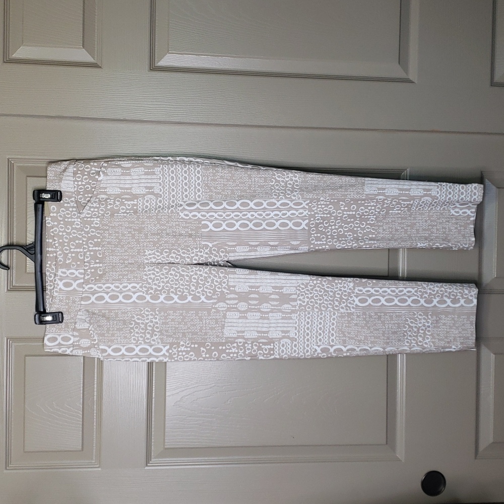 Chico's Beige Patterned Pants